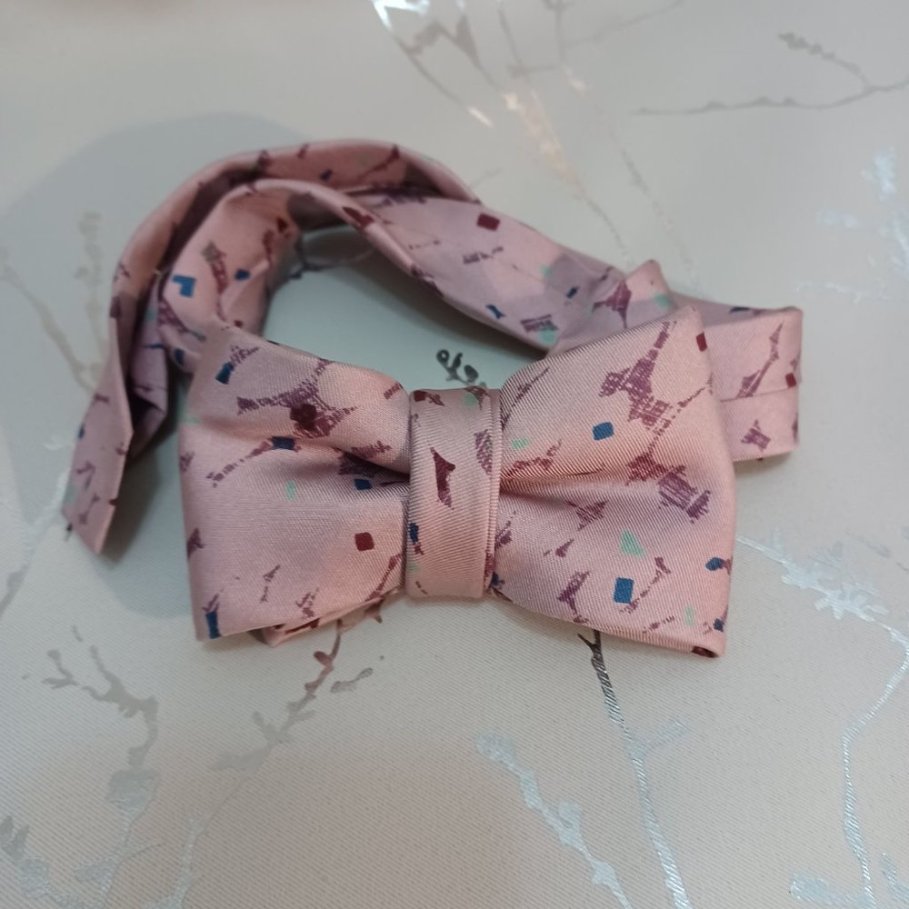 Vintage Tie Bow pink with specks of color